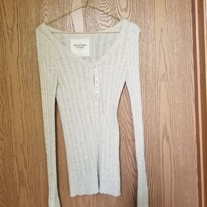 Abercrombie & Fitch sweater